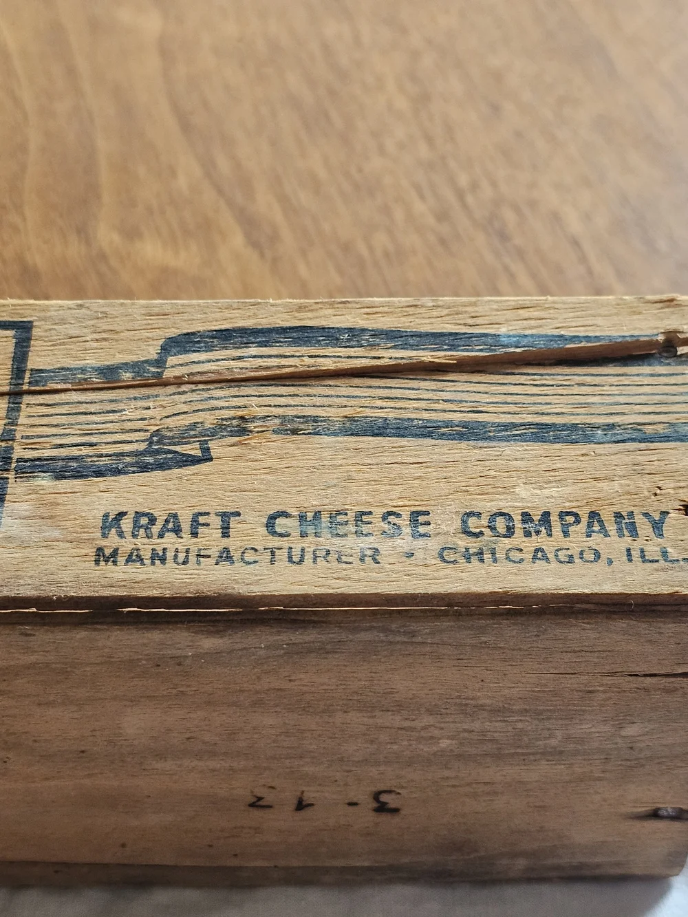 Vintage Kraft American Cheese Wood Crate Box 2LB Split